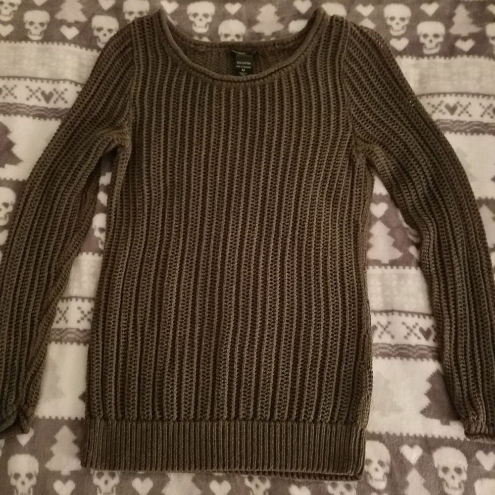 Sweater - Picture 2 of 5